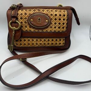 Rare Fossil Brown Leather Raffia Crossbody Bag Key Lock Boho Vintage Style
